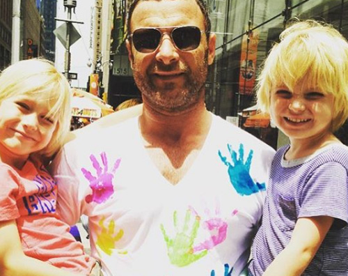 Liev Scheiber Naomi Watts augura buon compleanno a Liev su Instagram