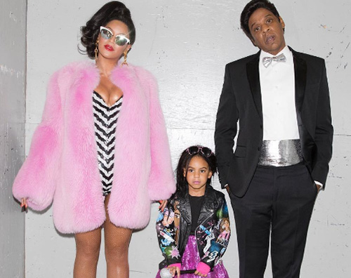 Beyonce Jay Z Blue Ivy Beyonce e Jay Z sono Barbie e Ken per Halloween