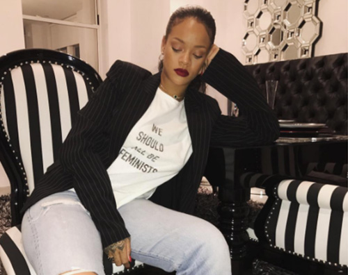 Rihanna 1 Rihanna e la t shirt sul femminismo