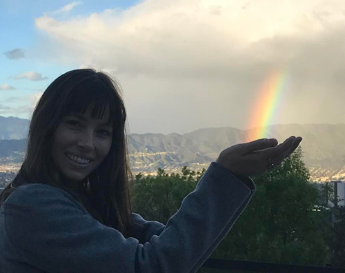 Jessica Biel 2 Jessica Biel mangia l arcobaleno