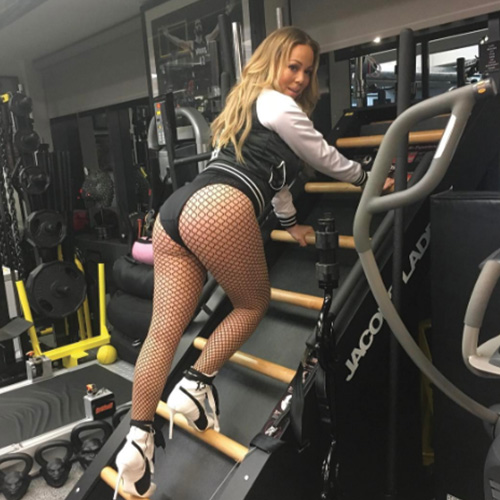 Mariah Mariah Carey in palestra con le calze a rete