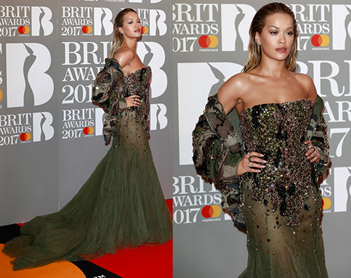 Rita Ora 2 Rita Ora, pizza party dopo i Brit Awards
