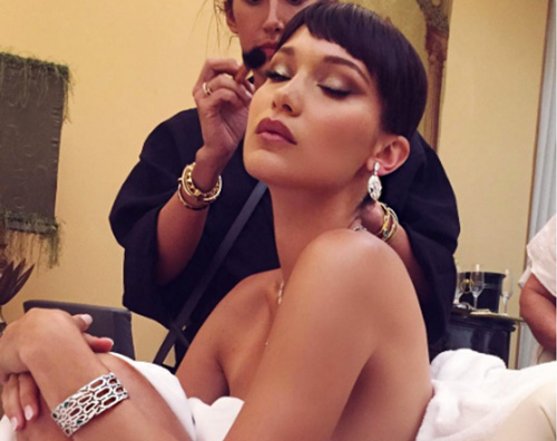 Bella Hadid Bella Hadid, topless su Instagram