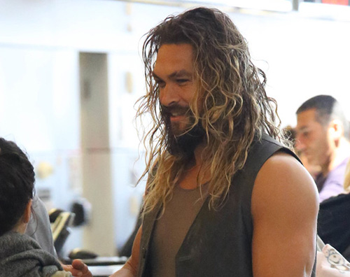 Jason Momoa 2 Jason Momoa tutto muscoli al LAX