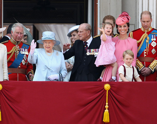 Trooping 1 La famiglia reale al Trooping The Colour 2017