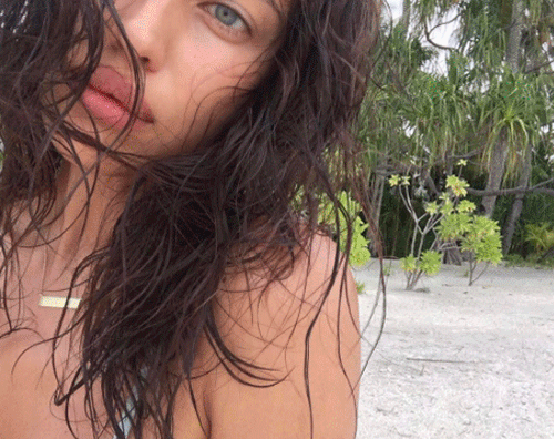 Irina Shayk è in vacanza