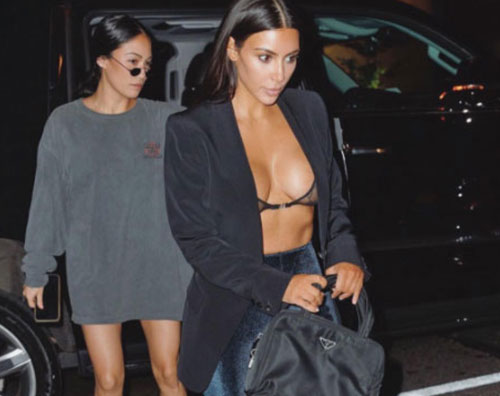 Kim Kardashian Kim Kardashian mostra il lato b sui social