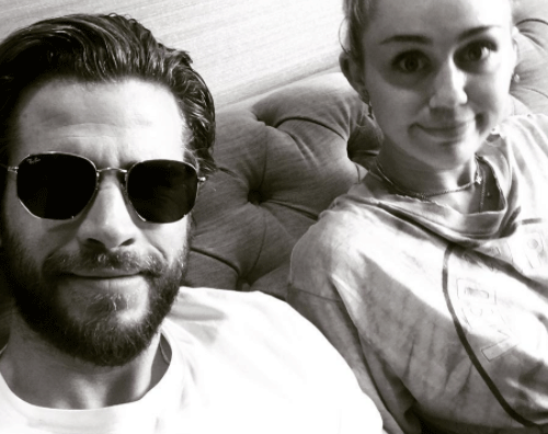 Liam Miley Liam Hemsworth mostra la tartaruga su Instagram