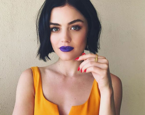 Lucy Hale Lucy Hale prova un makeup eccentrico