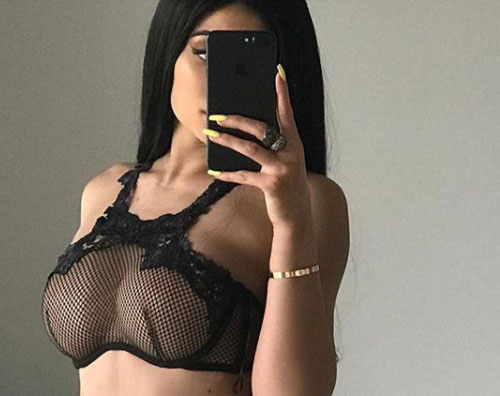 Kylie Jenner Kylie Jenner fa impazzire il web con una foto in lingerie
