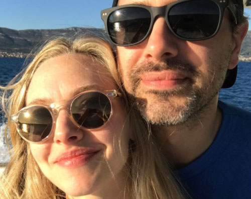 Amanda Seyfried Amanda Seyfried con Thomas sui social