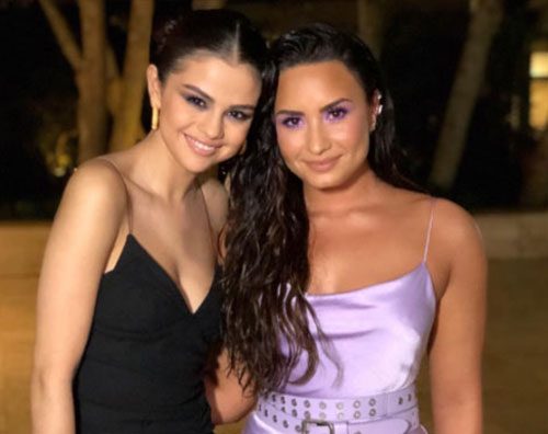 Demi Selena Demi Lovato e Selena Gomez si incontrano agli In Style Awards