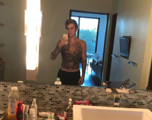 Justin Bieber Justin Bieber ha un nuovo tatuaggio