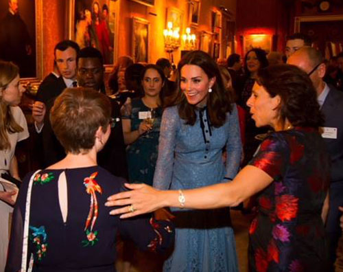 Kate Middleton 2 Kate Middleton sfoggia il pancino per il World Mental Health Day