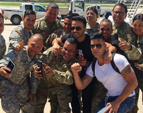 Ricky Martin 2 Ricky Martin è arrivato a Porto Rico per aiutare gli sfollati
