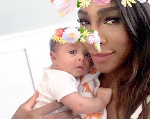 Serena Williams 1 La figlia di Serena Williams ha ricevuto la sua prima racchetta