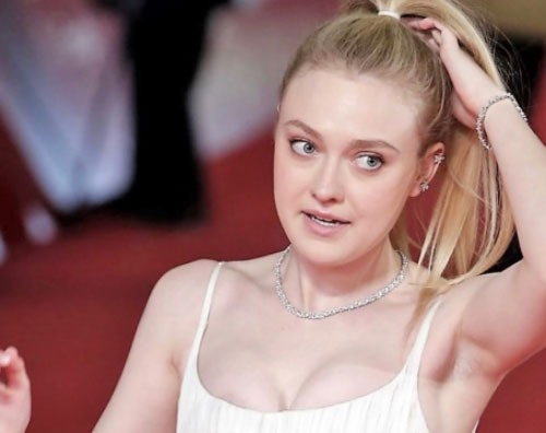 Dakota Fanning Dakota Fanning presenta “Please Stand By” a Roma