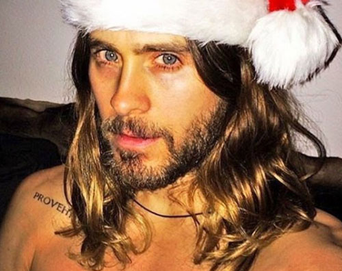 Jared Leto Jared Leto è un sexy Babbo Natale