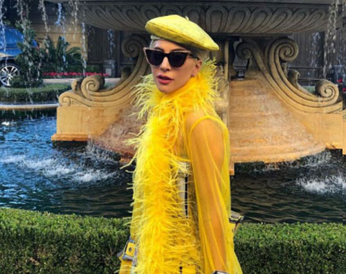 Lady Gaga Lady Gaga in giallo a Las Vegas