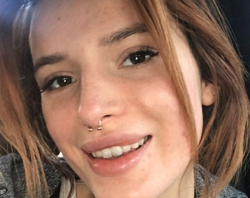 Bella Thorne 2 Bella Thorne mostra i segno dellacne sui social