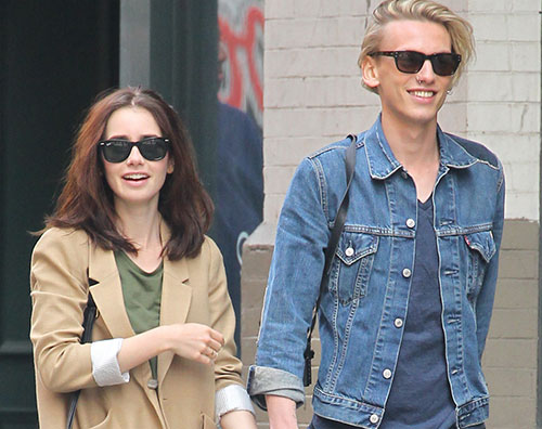 Lily Collins Jamie Campbell Lily Collins e Jamie Campell Bower sono di nuovo una coppia?