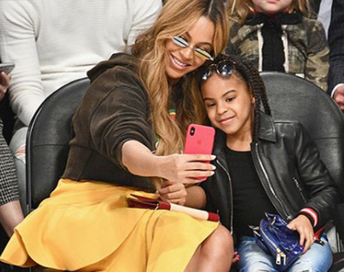 Beyonce Beyonce e Blue Ivy sono due gocce dacqua