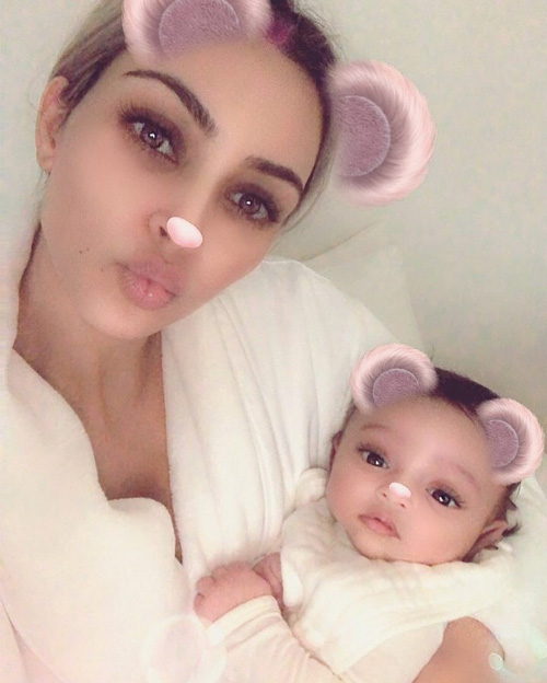 Kim Kardashian mostra la sua Chicago su Instagram Kim Chicago Kim Kardashian mostra la sua Chicago su Instagram
