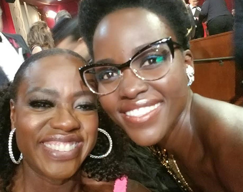 Lupita Nyongo Viola Davis Lupita Nyong’o e Viola Davis, selfie tra colleghe