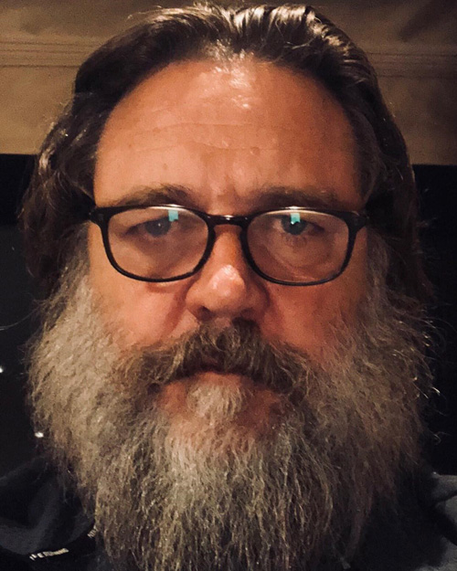 Russell Crowe 2 Russell Crowe con la barba è irriconoscibile su Instagram