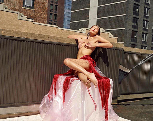 Bella Hadid 1 Bella Hadid in topless per The Pop Magazine