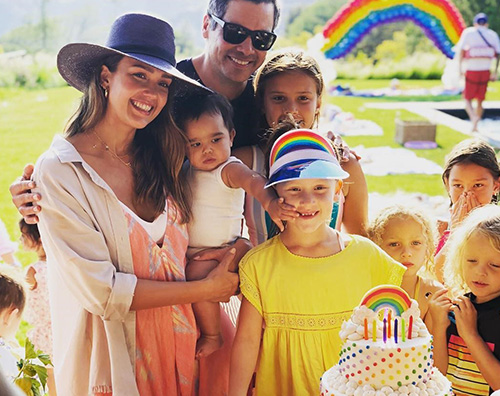 Jessica Alba Jessica Alba festeggia in famiglia in compleanno di Haven