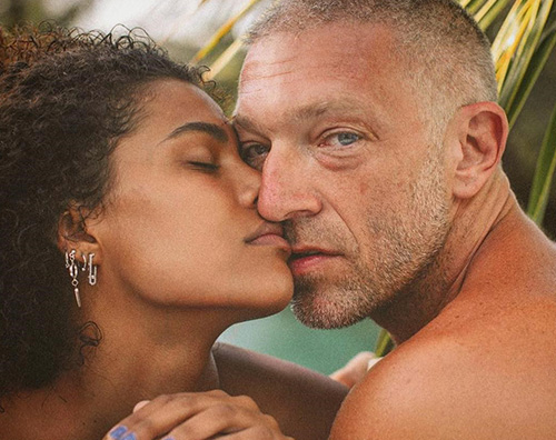 Vincent Cassel Vincet Cassel ha sposato Tina Kunakey