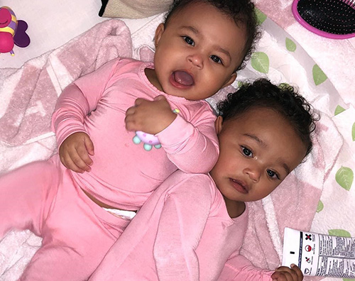 Stormi Webster e Chicago West, più che cugine sembrano gemelle Stormi Chicago Stormi Webster e Chicago West, più che cugine sembrano gemelle