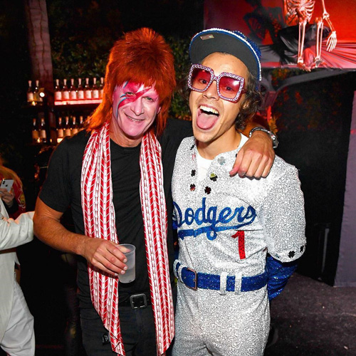 Harry Styles Harry Styles come Elton John al Cosamigos Halloween Party