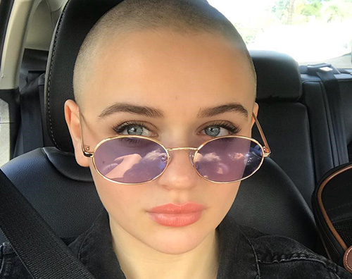 Joey King Joey King si è rasata i capelli