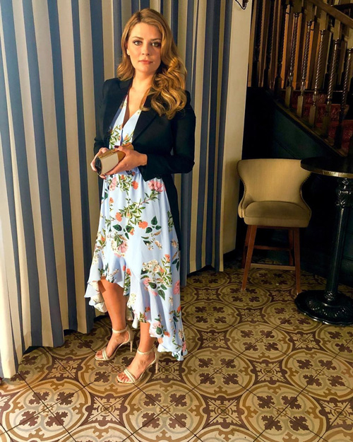 Mischa Barton pronta per “The Hill” Mischa Barton Mischa Barton pronta per “The Hill”