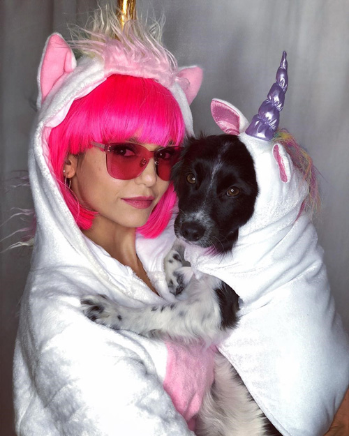 Nina Dobrev 3 Nina Dobrev è un unicorno per Halloween