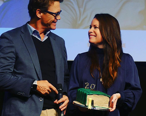 Holly Combs e Brian Krause, reunion per i 20 anni di “Streghe” Reunion Streghe Piper e Leo Holly Combs e Brian Krause, reunion per i 20 anni di “Streghe”