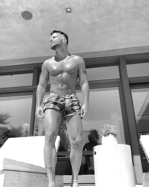 Ricky Martin in costume su Instagram Ricky Martin Ricky Martin in costume su Instagram
