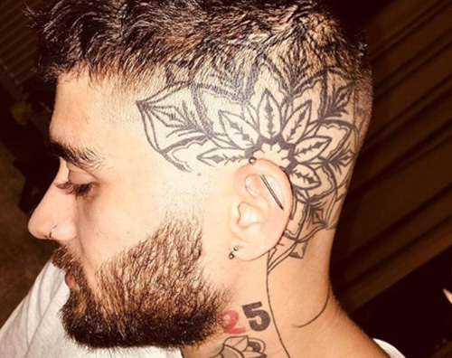 Zayn Malik ha un nuovo tattoo. Ecco dove! Zayn Malik Zayn Malik ha un nuovo tattoo. Ecco dove!