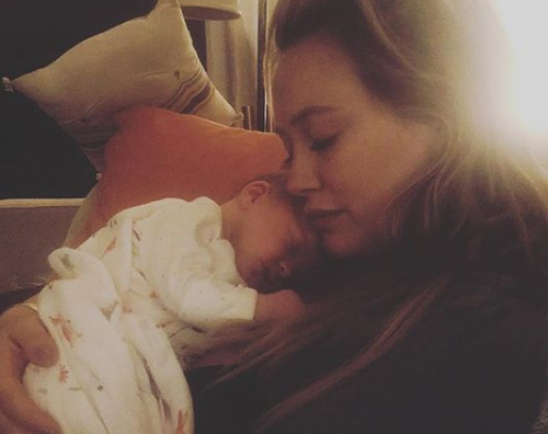 Hilary Duff Hilary Duff coccola Banks su Instagram