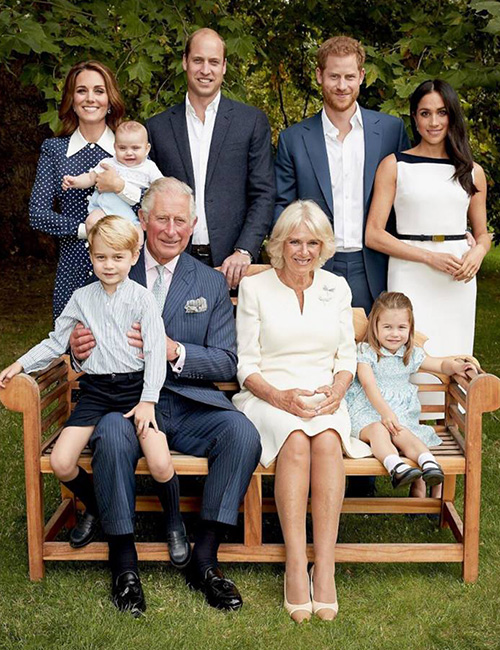 Royal Family Le foto ufficiali per i 70 anni del principe Carlo