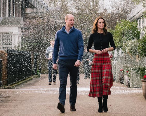 Kate Middleton 1 Kate Middleton sceglie il tartan a Kensington Palace