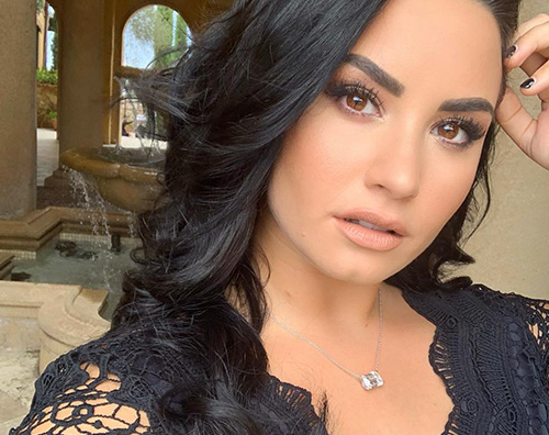 Demi Lovato Demi Lovato, damigella per la sua bestfriend