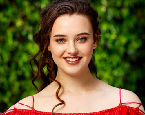 Katherine Langford Katherine Langford si è fatta bionda