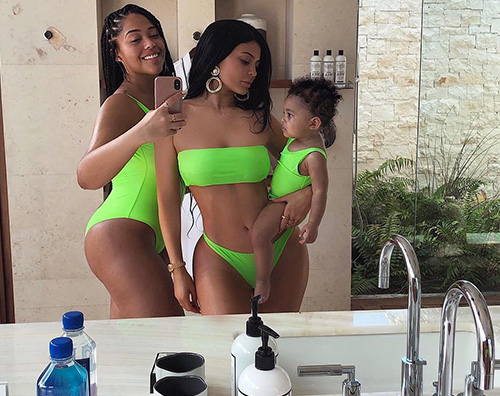 Kylie 1 Kylie Jenner, una sirenetta alle Bahamas