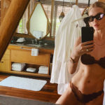 Rosie HW 2 150x150 Rosie Huntington Whiteley, bikini hot su Instagram