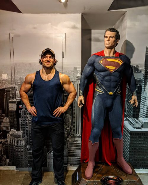 50183206 169279130716794 6107146743562112910 n e1549446546488 Henry Cavill si allena insieme a Superman