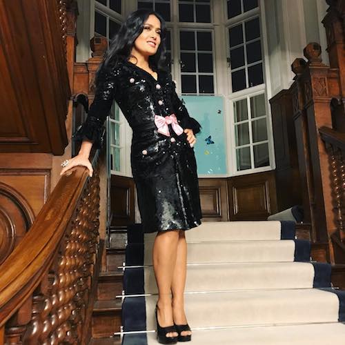 50952128 167595924225294 952495692266284582 n Salma Hayek è scintillante a Londra