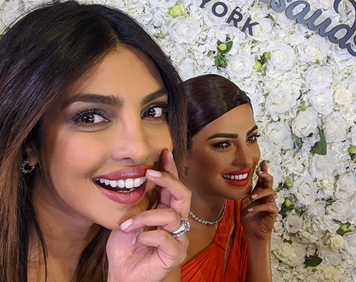 Priyanka chopra 2 Priyanka Chopra è una statua di cera al Madame Tussauds di NY